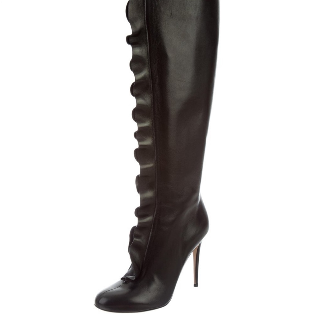 🔥🔥New Valentino leather knee high boots